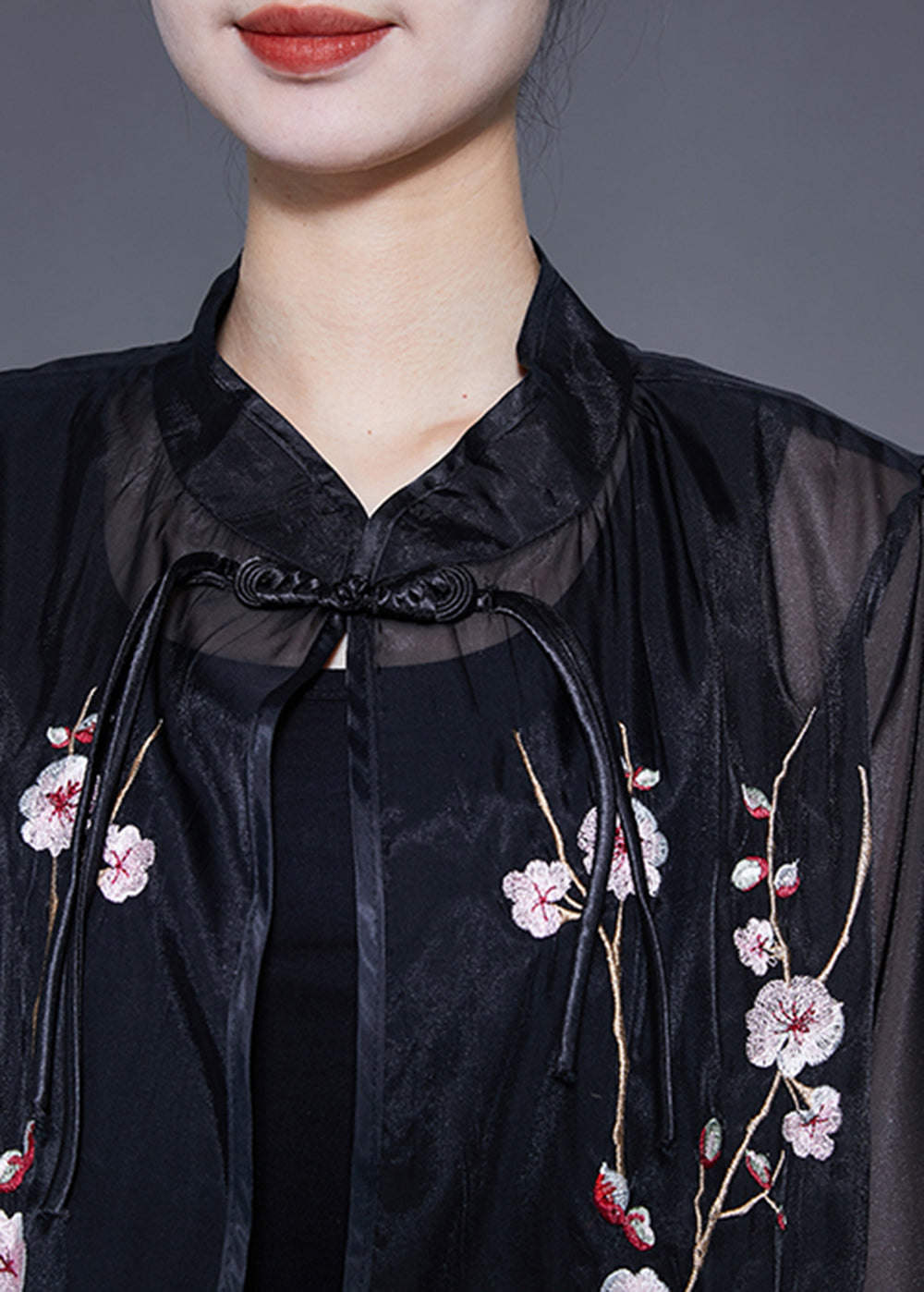 Gracefully Styled Cardigan for Any Occasion