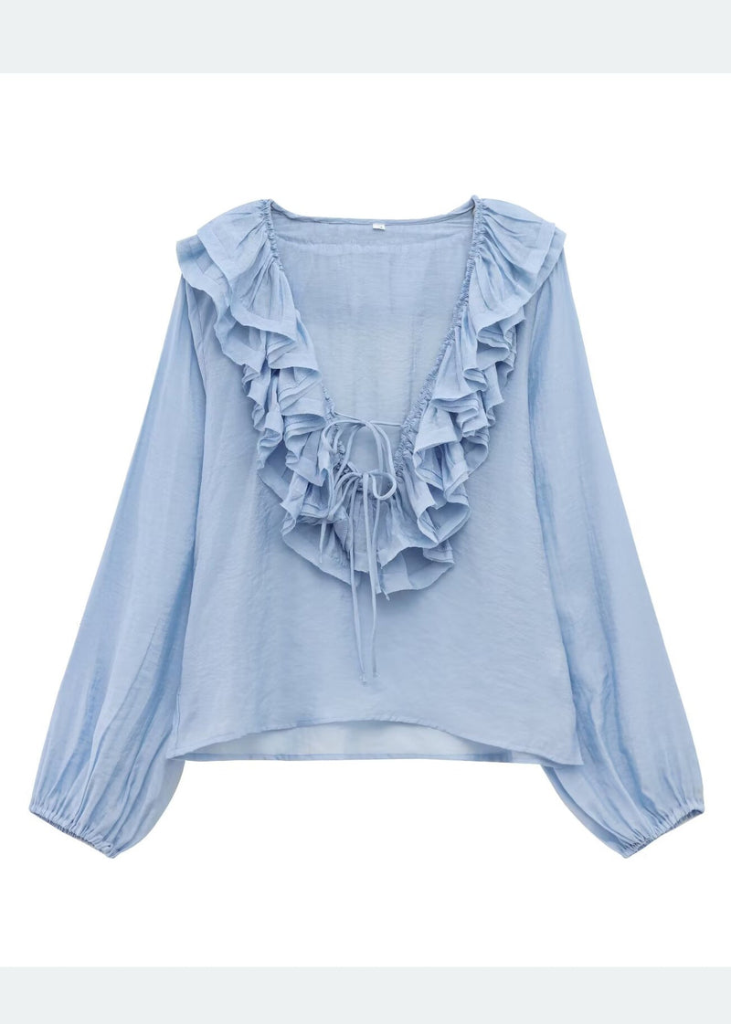 Well Tailored Shirt with a Graceful Silhouette
