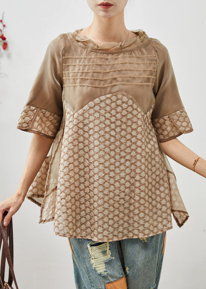Classic Vintage Shirt with a Flattering Fit