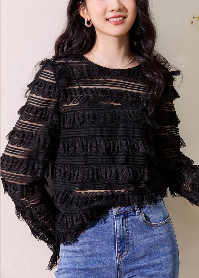 Well Tailored Top with a Graceful Silhouette