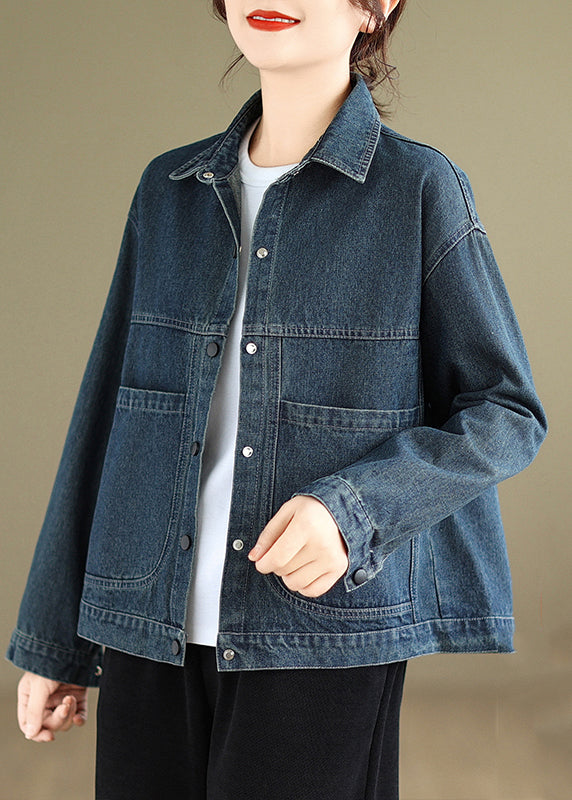 Sophisticated Coat with a Clean Classic Look