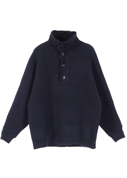 Classic Vintage Sweater with a Flattering Fit