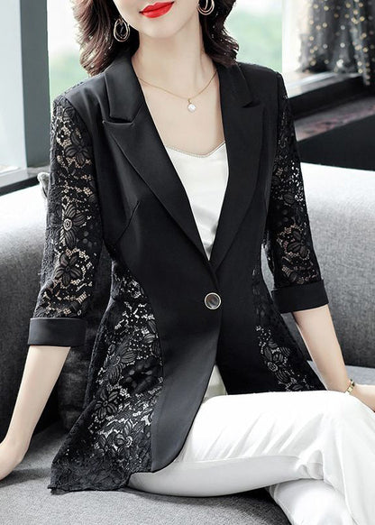 Elegantly Styled Coat for Everyday Wear