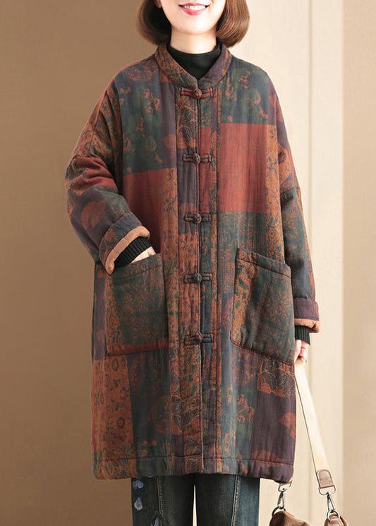 Beautifully Finished Coat in a Timeless Design