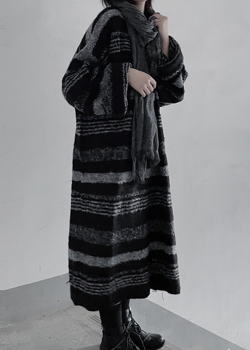 Beautifully Finished Sweater in a Timeless Design