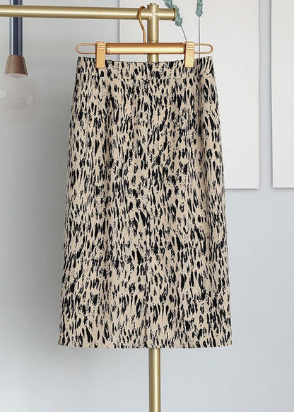 Sophisticated Garment with a Clean Classic Look