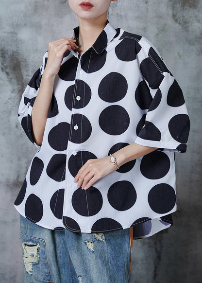 Classic Vintage Blouse with a Flattering Fit