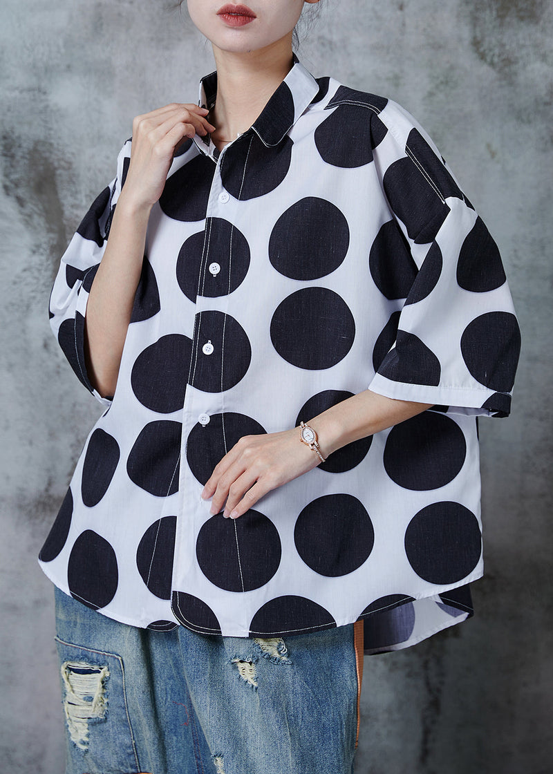 Classic Vintage Blouse with a Flattering Fit