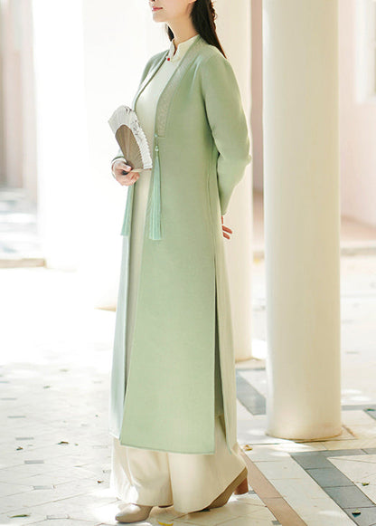 Beautifully Finished Coat in a Timeless Design