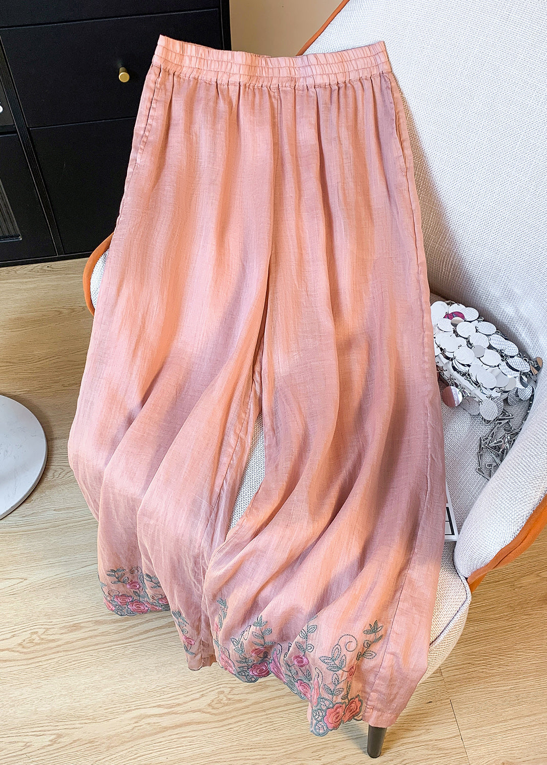 Elegantly Styled Pants for Everyday Wear
