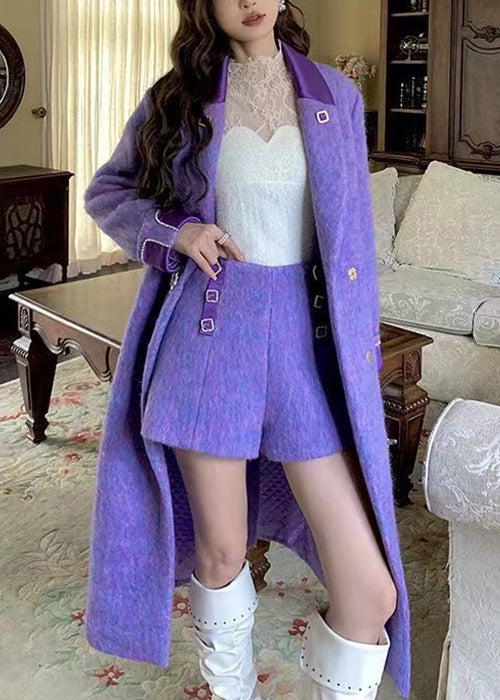 Beautifully Finished Coat in a Timeless Design