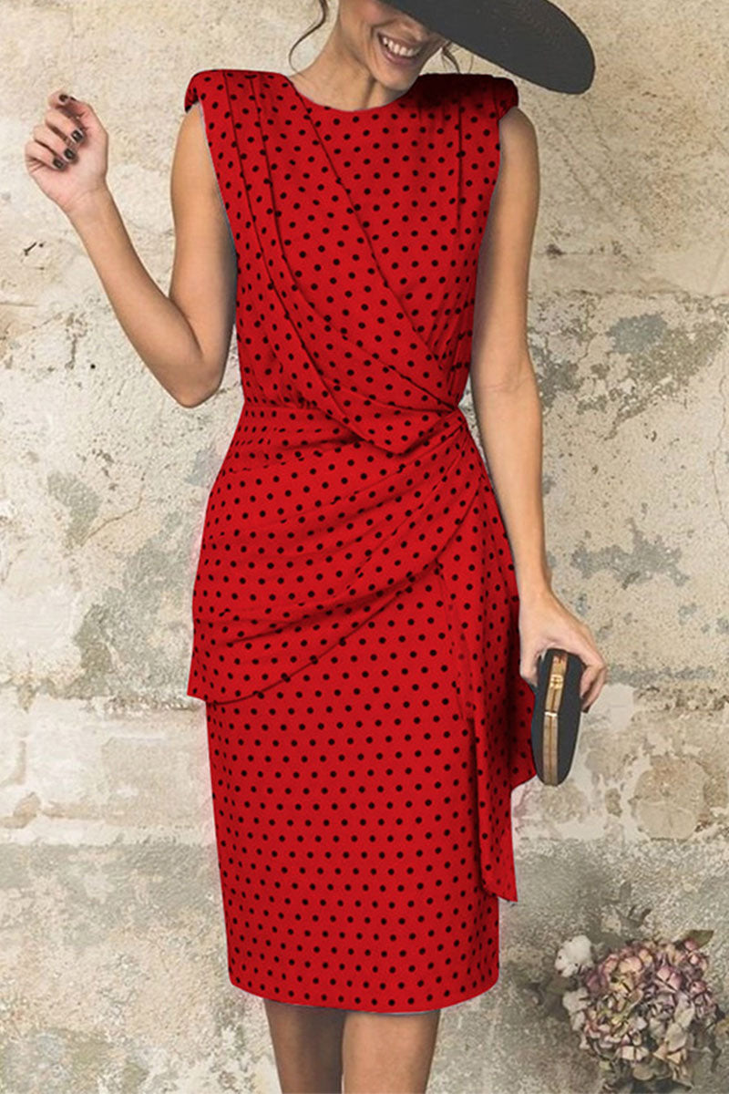 Classic Vintage Dress with a Flattering Fit