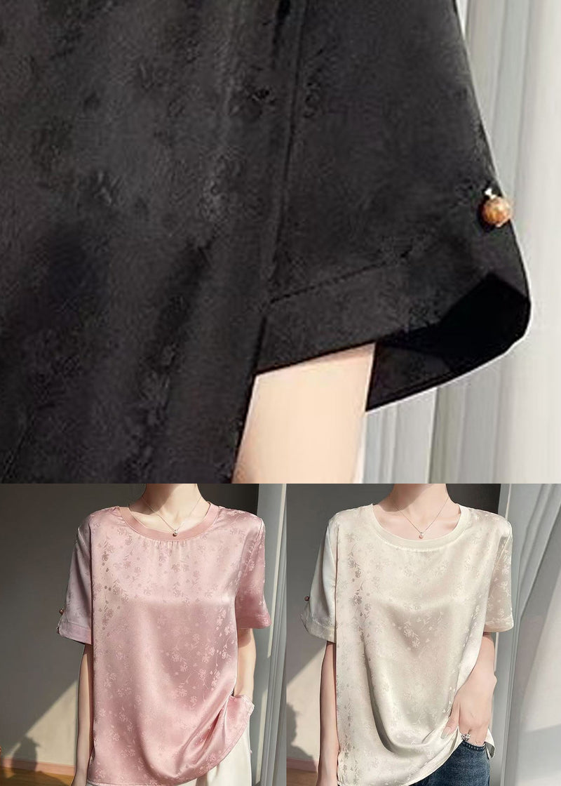 Classic Vintage Shirt with a Flattering Fit