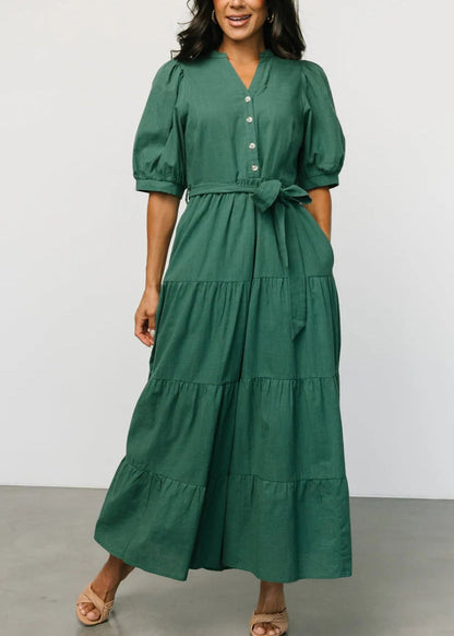 Classic Vintage Dress with a Flattering Fit