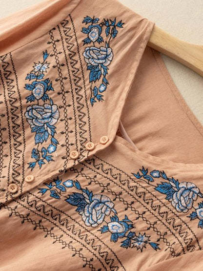 Effortlessly Elegant Shirt with a Timeless Design