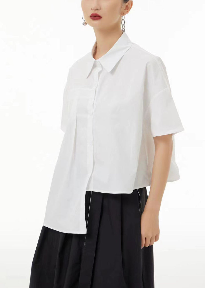 Beautifully Crafted Blouse in a Classic Style