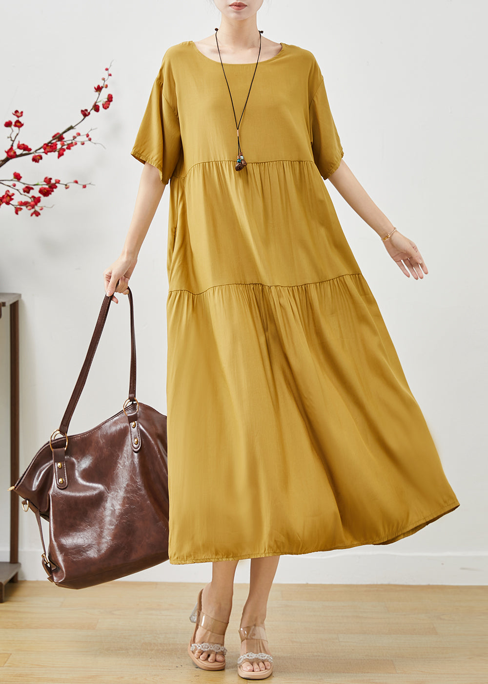 Sophisticated Dress with a Clean Classic Look