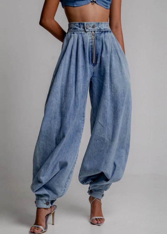 Classic Vintage Pants with a Flattering Fit
