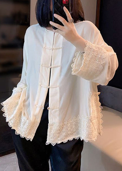 Gracefully Styled Coat for Any Occasion