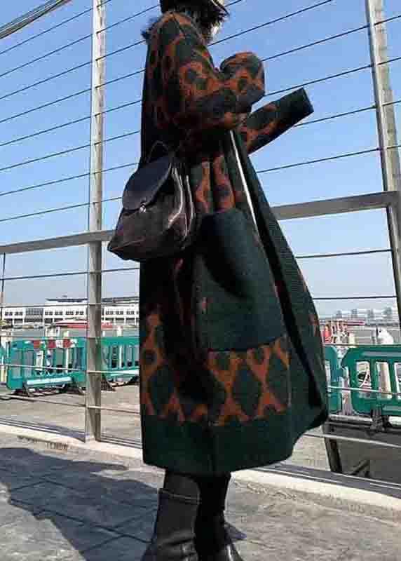 Well Tailored Cardigan with a Graceful Silhouette