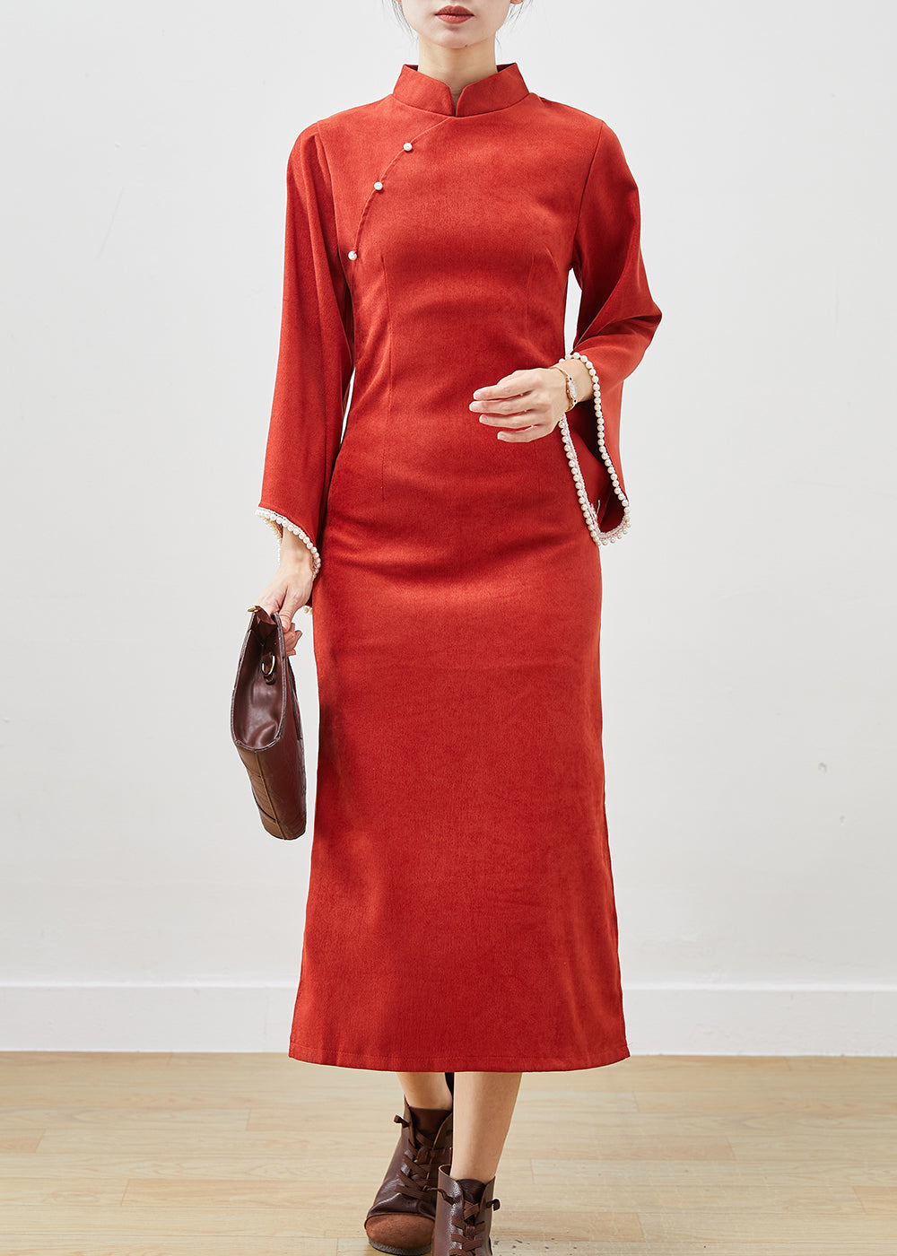 Sophisticated Dress with a Clean Classic Look