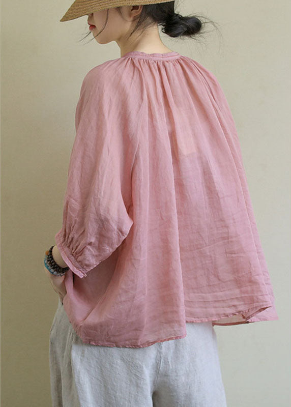 Well Tailored Blouse with a Graceful Silhouette