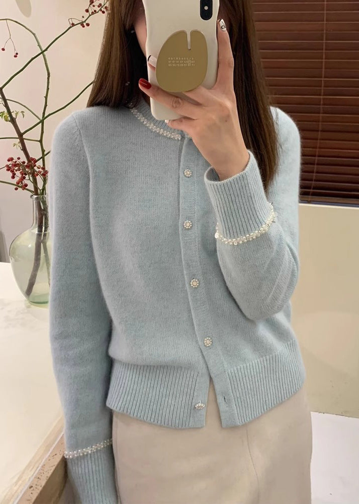 Classic Vintage Cardigan with a Flattering Fit