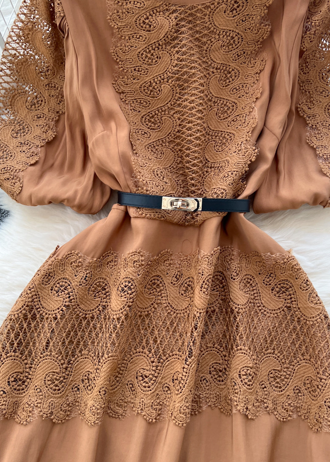 Sophisticated Dress with a Clean Classic Look