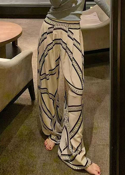 Classic Vintage Pants with a Flattering Fit