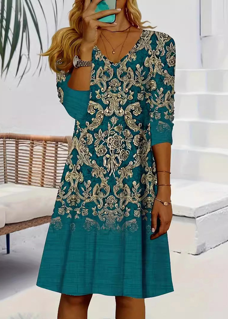 Classic Vintage Dress with a Flattering Fit
