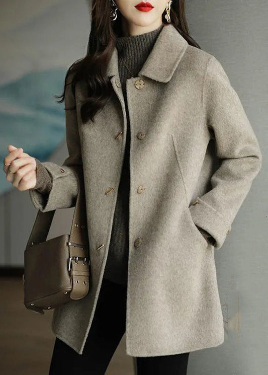 Beautifully Finished Coat in a Timeless Design