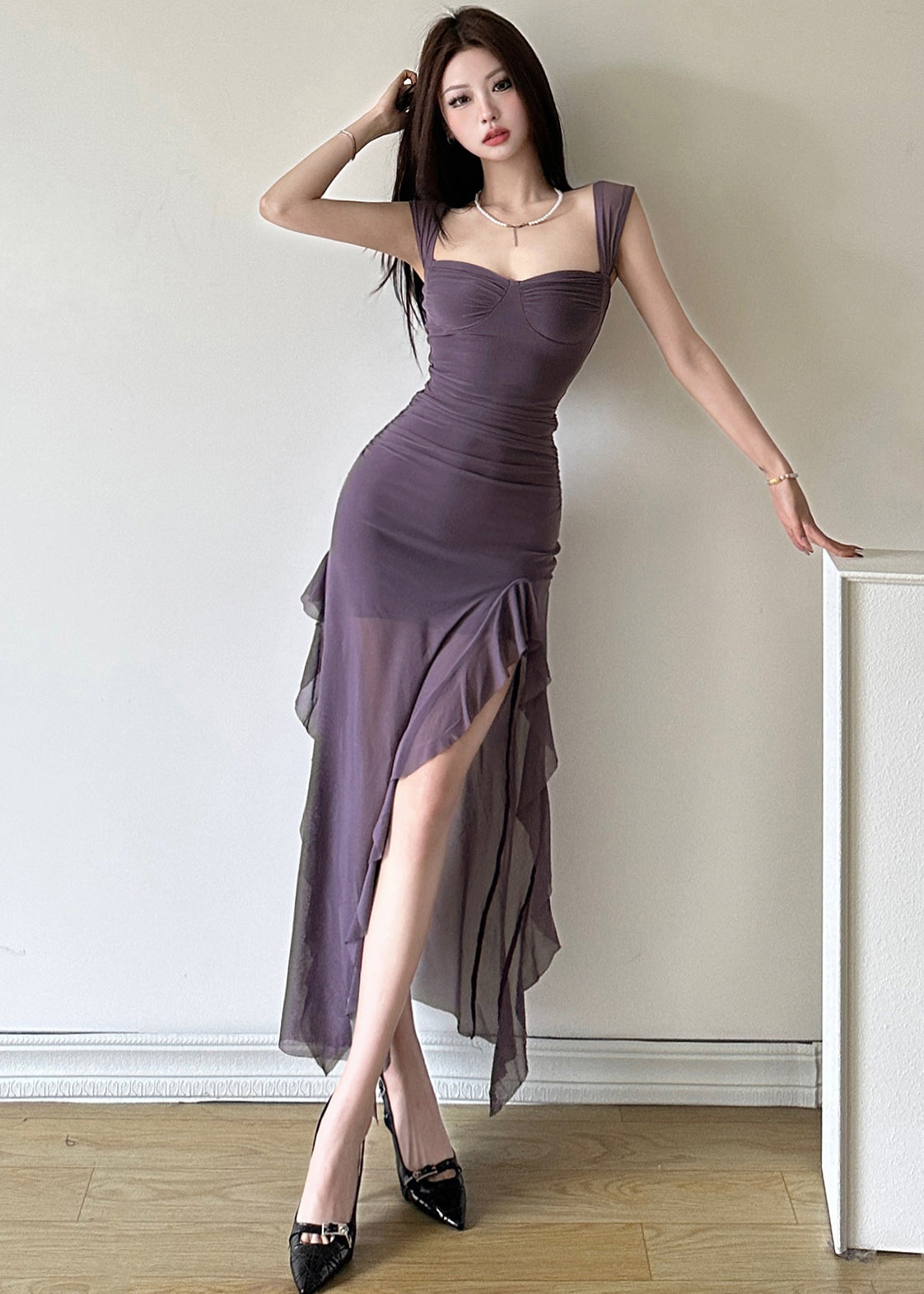 A Vintage Style Dress with Delicate Timeless Details