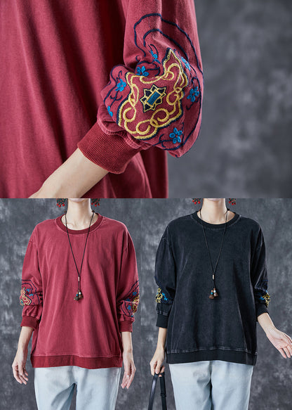 Classic Vintage Pullover with a Flattering Fit