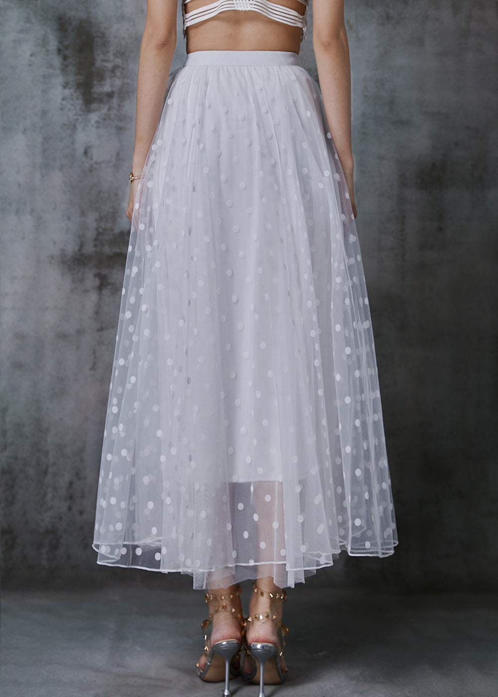 Effortlessly Elegant Garment with a Timeless Design