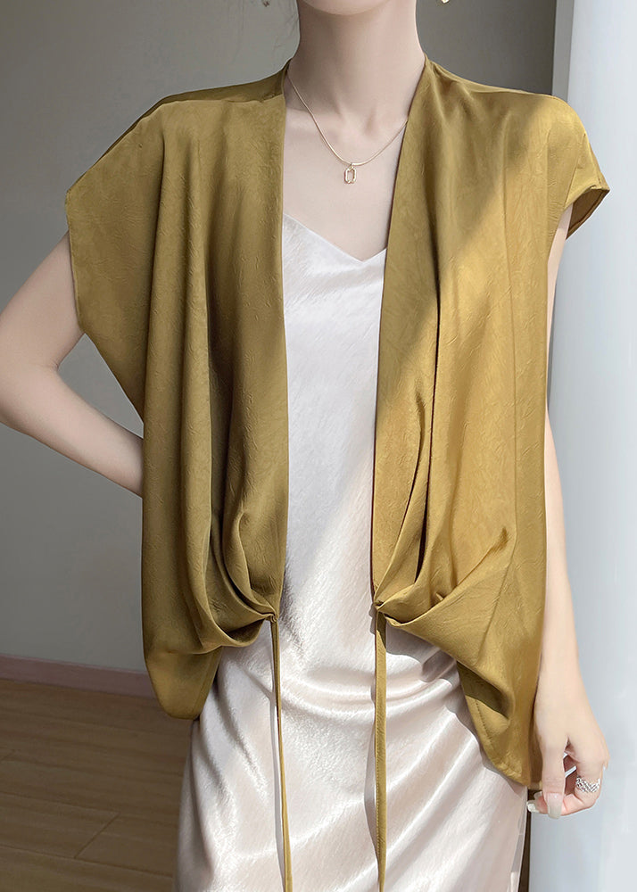 Classic Vintage Shirt with a Flattering Fit