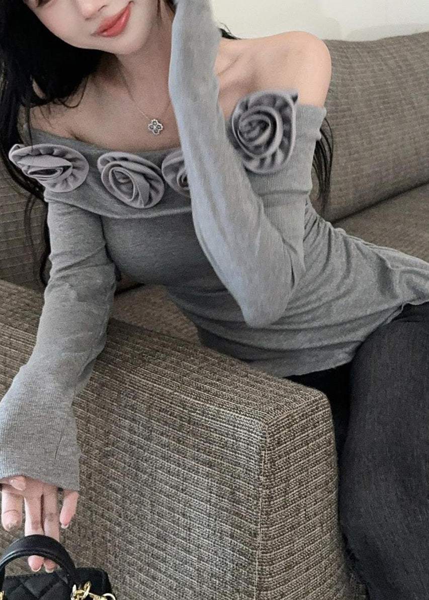 Effortlessly Elegant Top with a Timeless Design