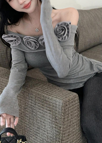 Effortlessly Elegant Top with a Timeless Design