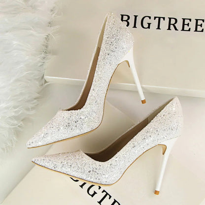 Chic Orthopedic Heels with Unique Design