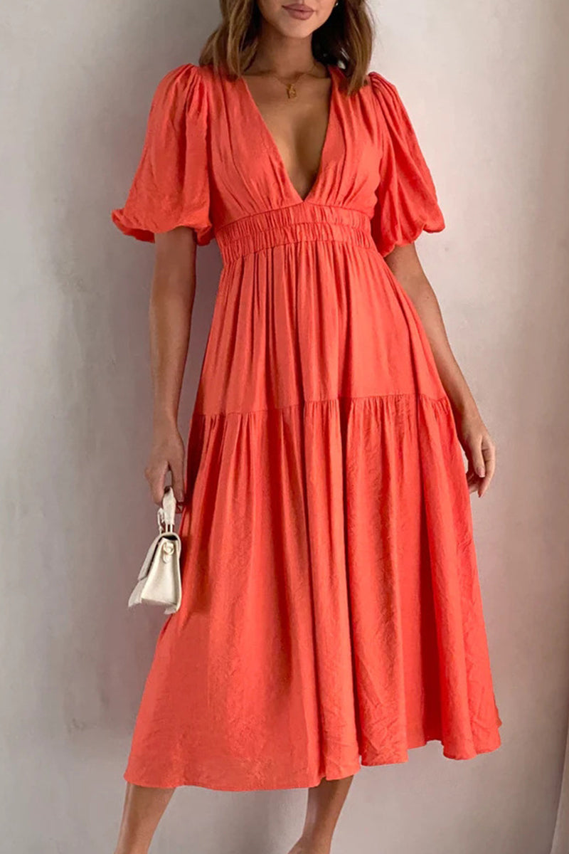 Effortlessly Elegant Dress with a Timeless Design