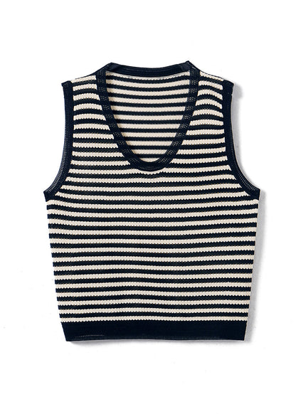 Sophisticated Garment with a Clean Classic Look