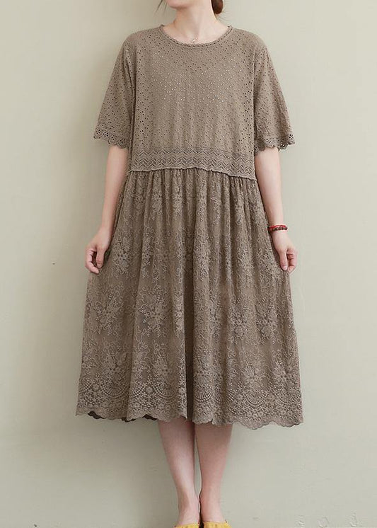 Classic Vintage Dress with a Flattering Fit