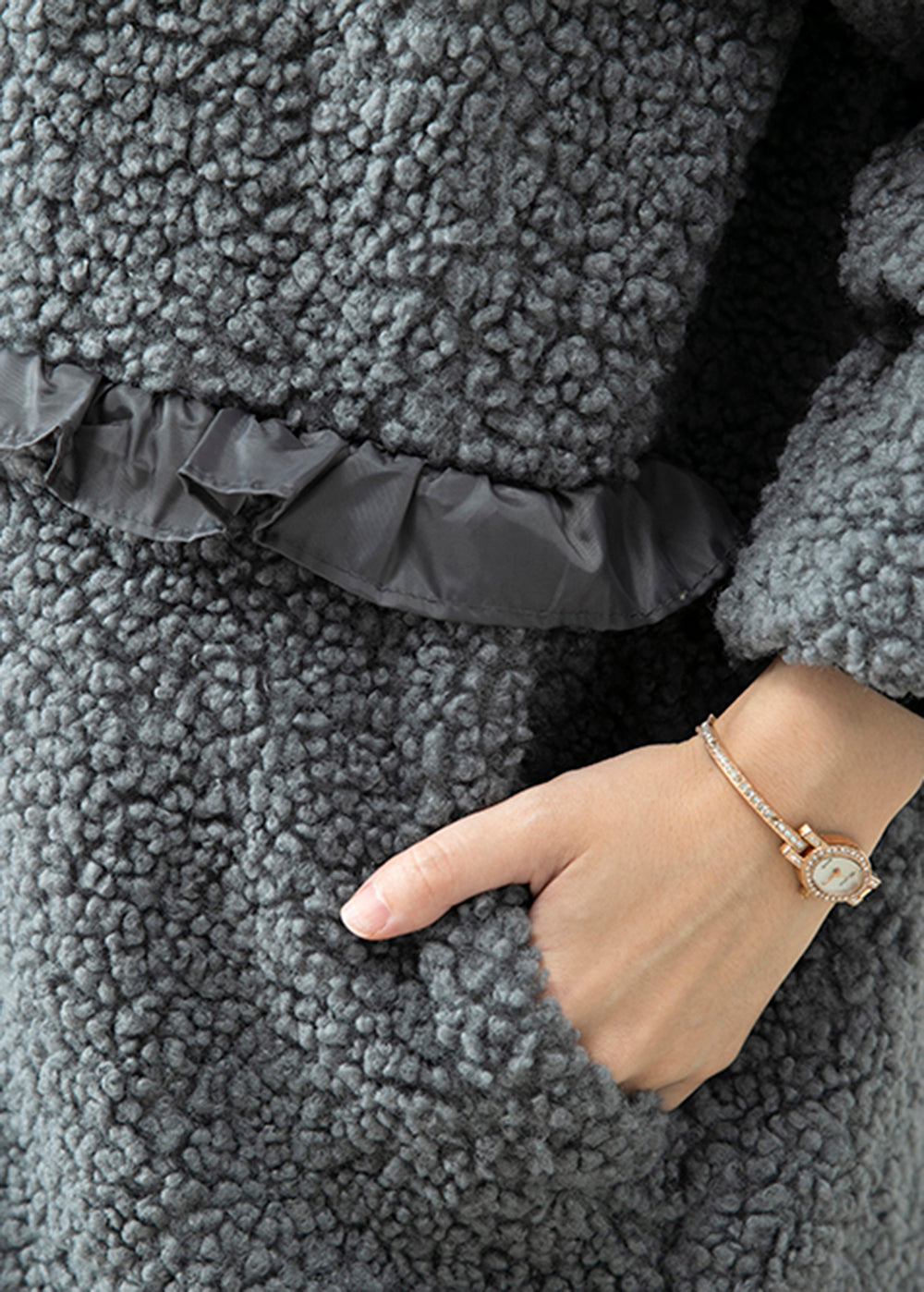 Elegantly Styled Coat for Everyday Wear