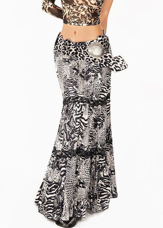 Gracefully Styled Garment for Any Occasion