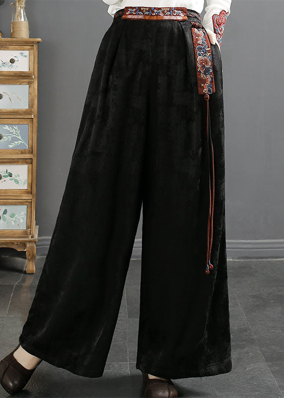 Classic Vintage Pants with a Flattering Fit
