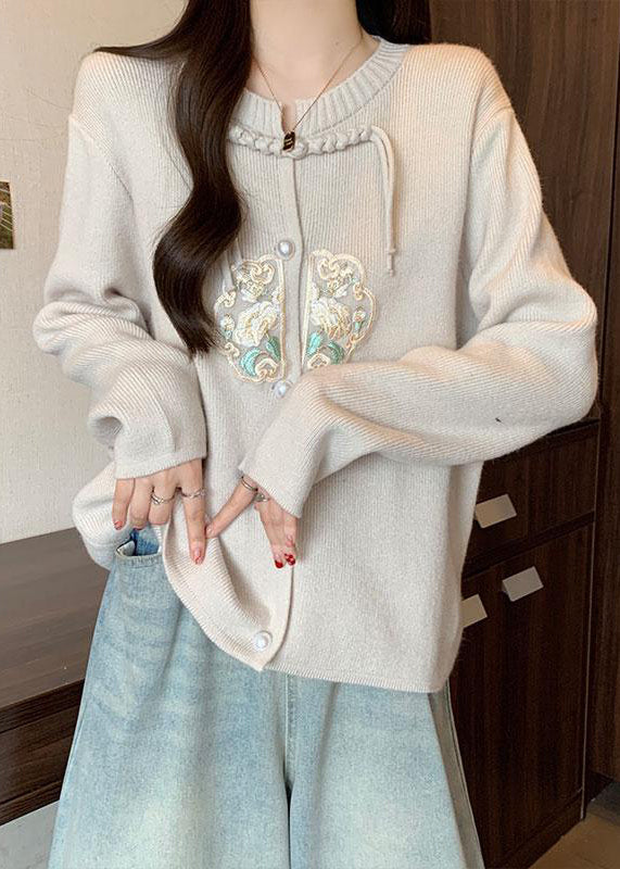 Classic Vintage Coat with a Flattering Fit