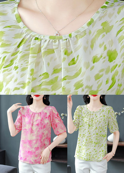 Classic Vintage Shirt with a Flattering Fit