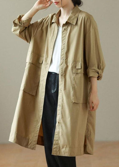 Well Tailored Coat with a Graceful Silhouette