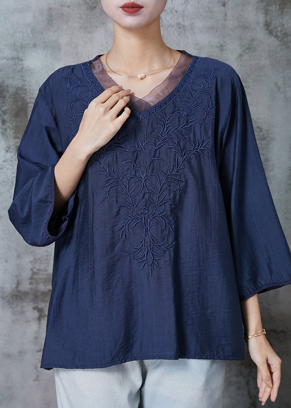 Classic Vintage Shirt with a Flattering Fit