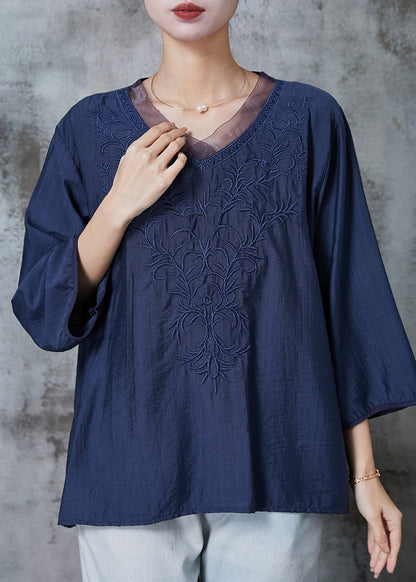 Classic Vintage Shirt with a Flattering Fit