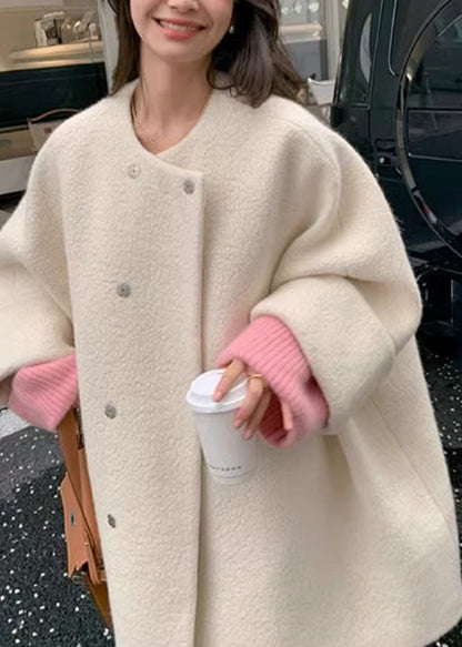 Elegantly Styled Coat for Everyday Wear